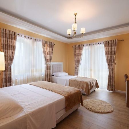 Eagles Philadelphia Bed & Breakfast Korce Bagian luar foto