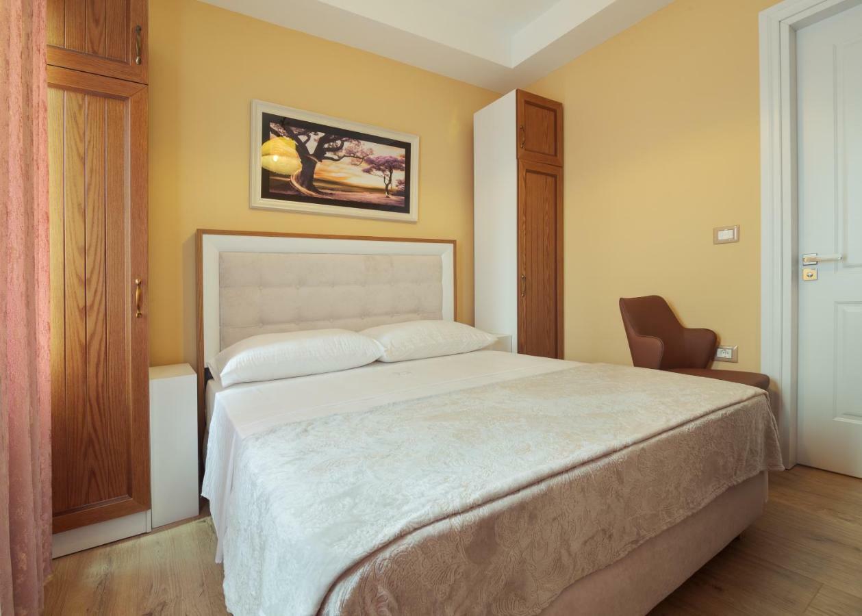 Eagles Philadelphia Bed & Breakfast Korce Bagian luar foto
