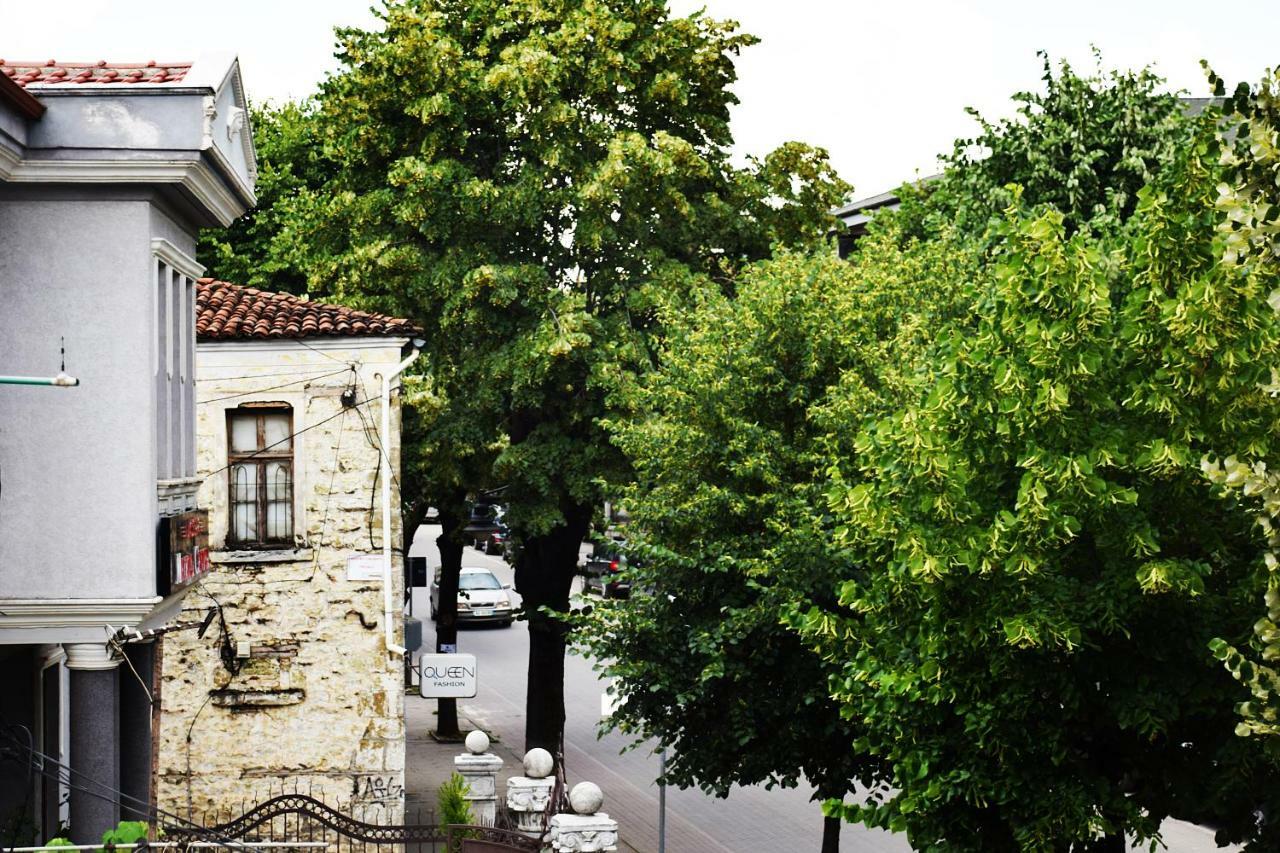 Eagles Philadelphia Bed & Breakfast Korce Bagian luar foto